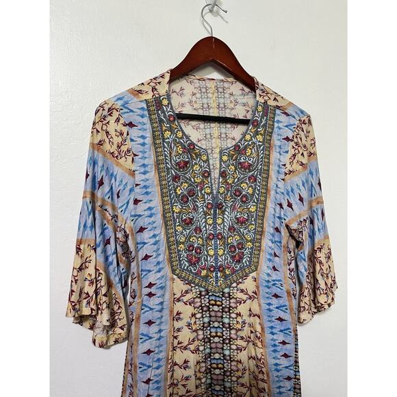 Soft Surroundings Floral Embroidered Jersey Tunic Top Size MP Boho Gypsy Artsy - Picture 3 of 6